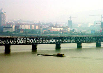 photo of Hangzhou Qiantang River Bridge