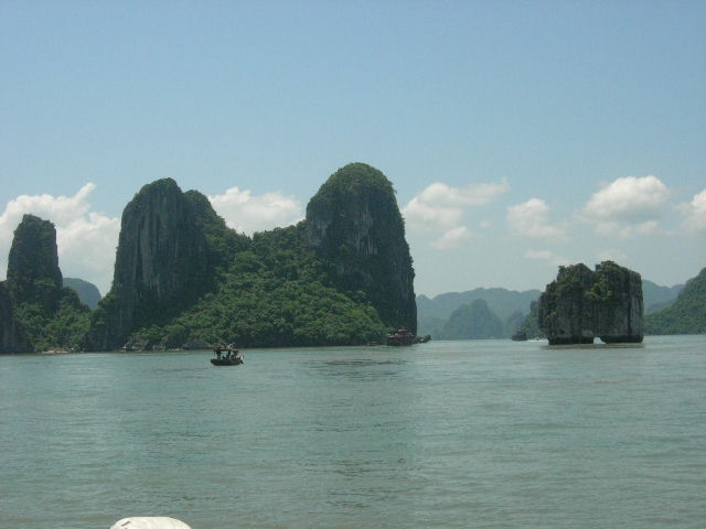 Travel to Halong Bay in Vietnam Travel to Halong Bay in Vietnam