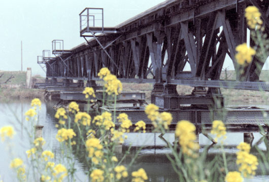 the Yellow River Scenic Area黄河风景名胜区11 the Yellow River Scenic Area黄河风景名胜区11