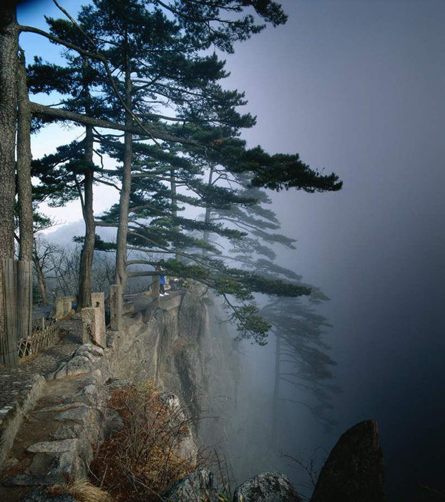 photo of Zhongyue Mountain Songshan Scenic Area2
