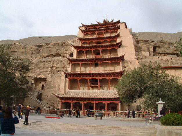 Mogao Grottoes in Dunhuang2 Mogao Grottoes in Dunhuang2