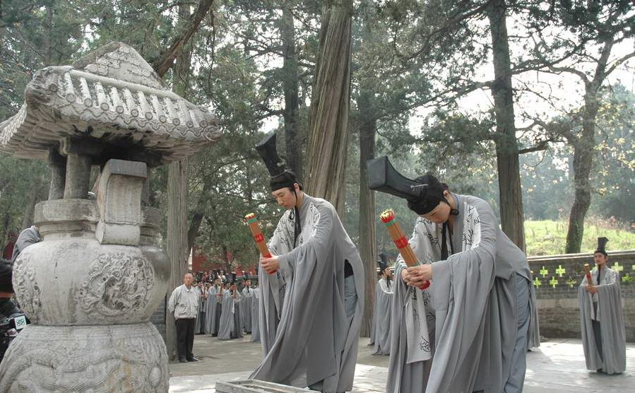 Confucius Cemetery10 Confucius Cemetery10