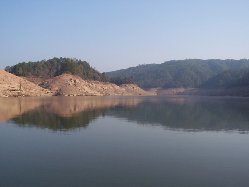 Golden Lake Tourist Area5