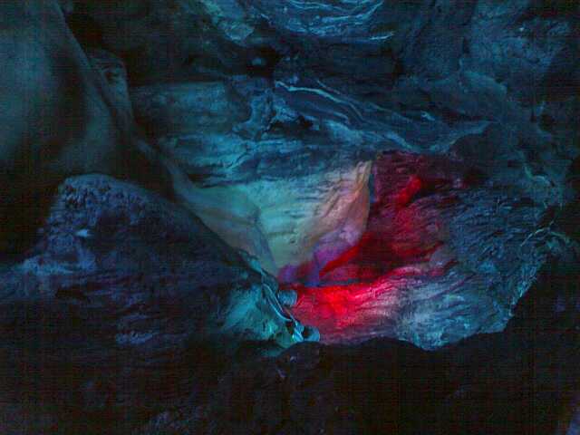 Yuhua Cave3