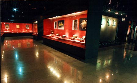 The Exhibition Hall of Picking the Best from Treasures of the Guo State1 The Exhibition Hall of Picking the Best from Treasures of the Guo State1
