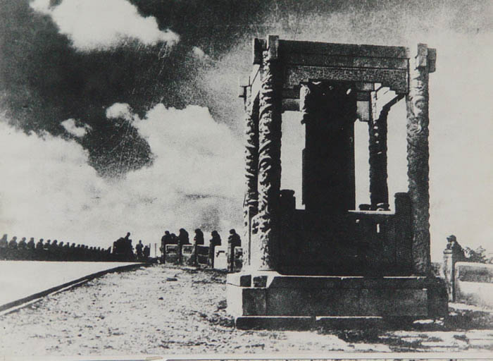 photo of the imperial stone tablet of 揇awn Moon at Lugou Bridge?