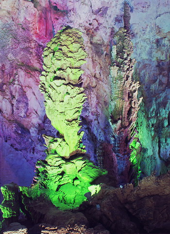 photo of the Crown Cave Scenic Area