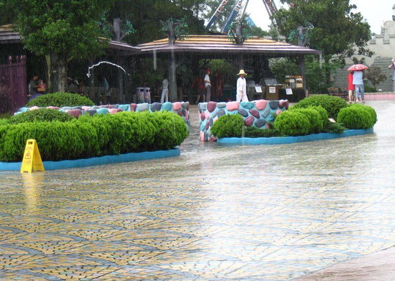 photo of Merryland--a big recreation world2